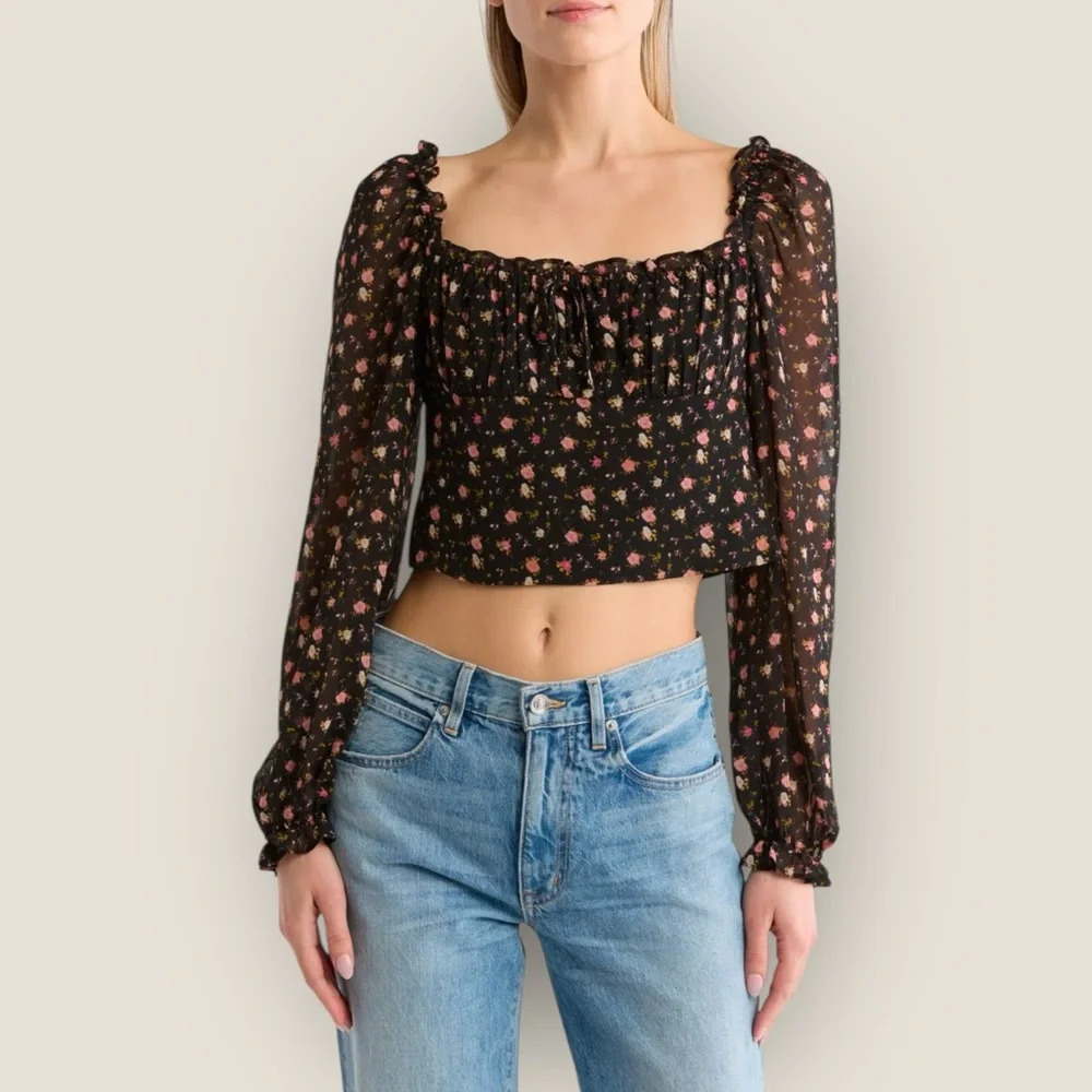 WAYF | NWT Ditsy Long Sleeve Crop Top | Size M | Black Floral